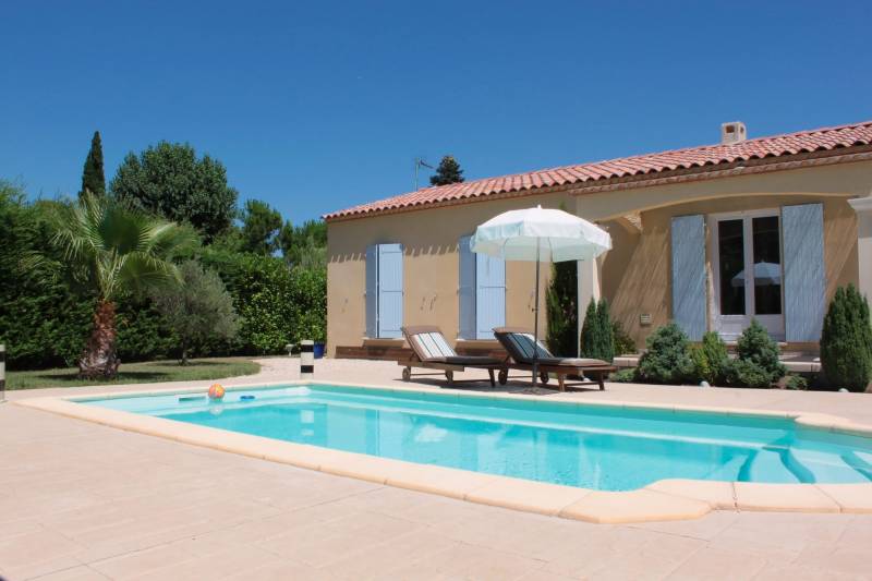 entreprise spécialisée pour la réparation et la rénovation de piscines à Istres